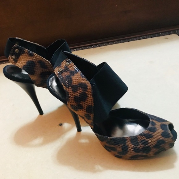 Sassy Heels - Picture 2 of 3